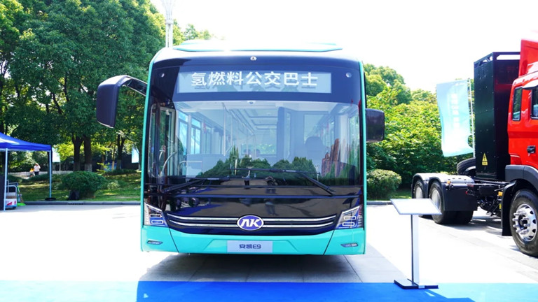 автобус на водородных топливных элементах
