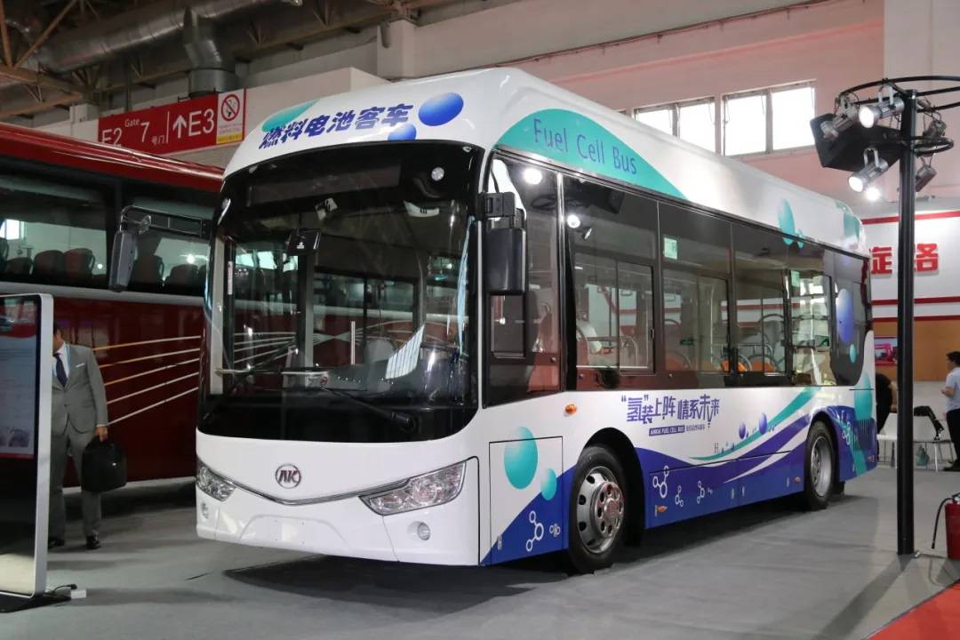hydrogen fuel cell bus