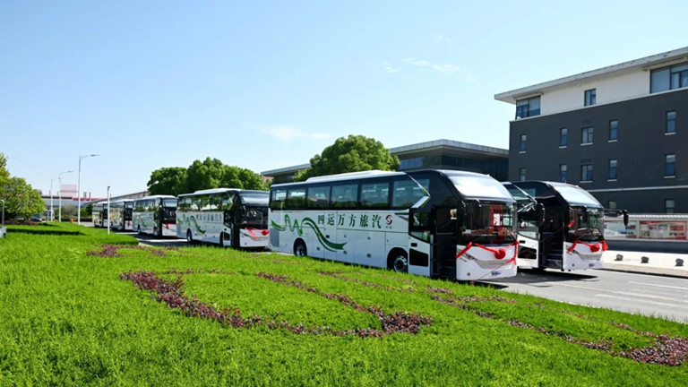 Роскошные автобусы Ankai прибыли в Синьцзян, способствуя качественному развитию туризма